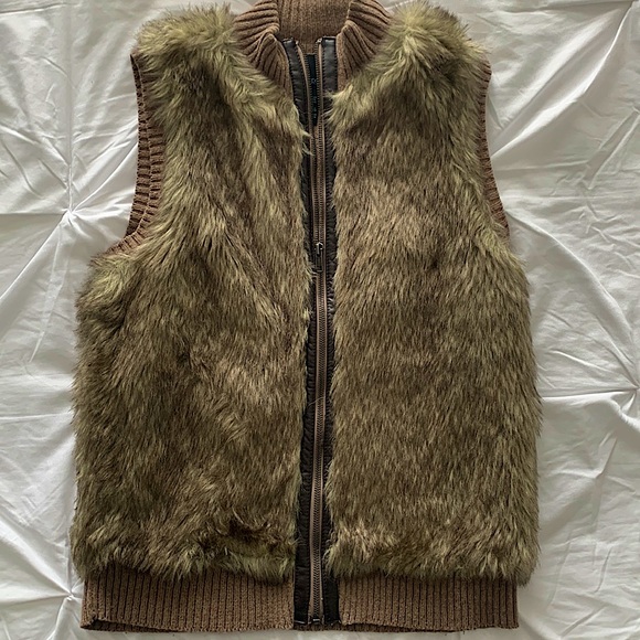 Cynthia Rowley Brown Faux Fur Zipper Vest Size M - Picture 1 of 3